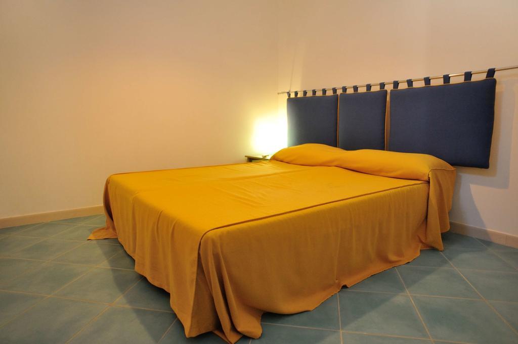 Casa Vacanze Metrosideros San Vito Lo Capo Exteriör bild