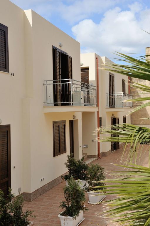 Casa Vacanze Metrosideros San Vito Lo Capo Exteriör bild