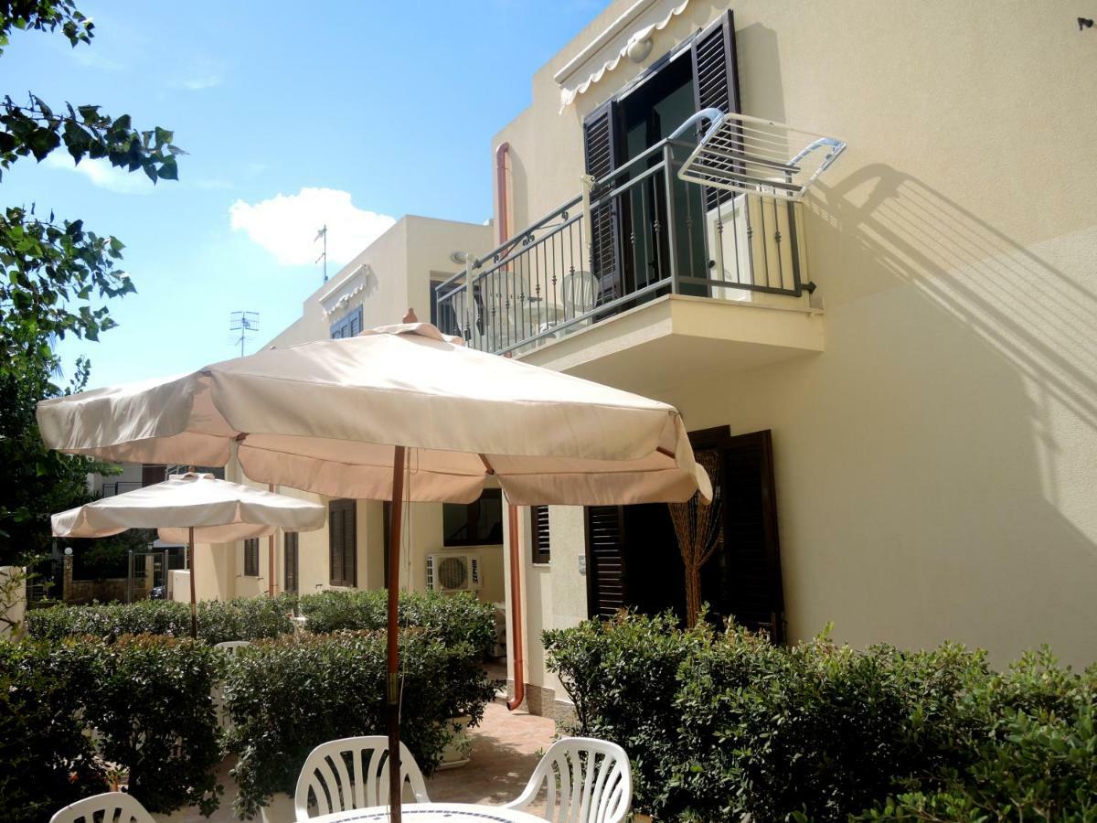 Casa Vacanze Metrosideros San Vito Lo Capo Exteriör bild
